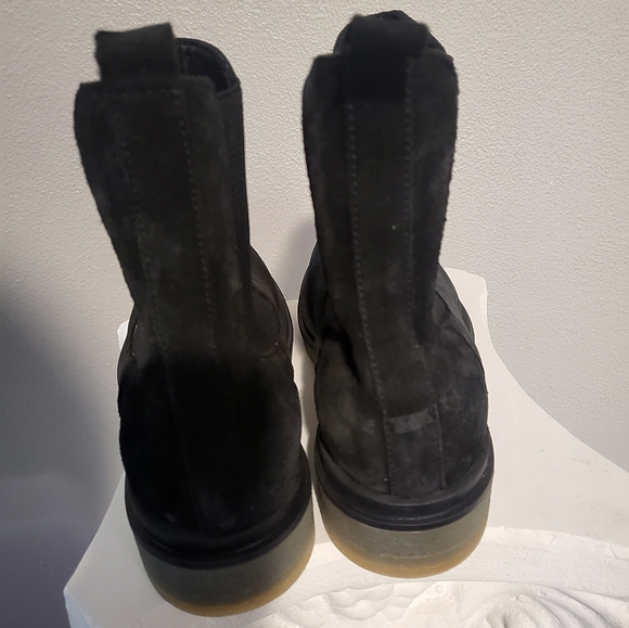 BUENO Chelsea Suede Ankle Boot - Picture 8 of 10